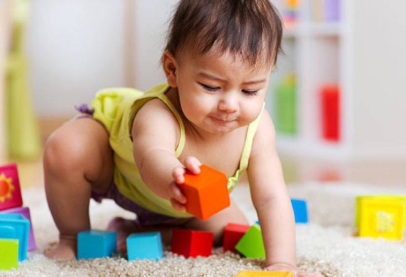 اسباب بازی فکری برای کودک یک ساله + راهنمای خرید | پینارشاپ | فروشگاه اسباب بازی فکری