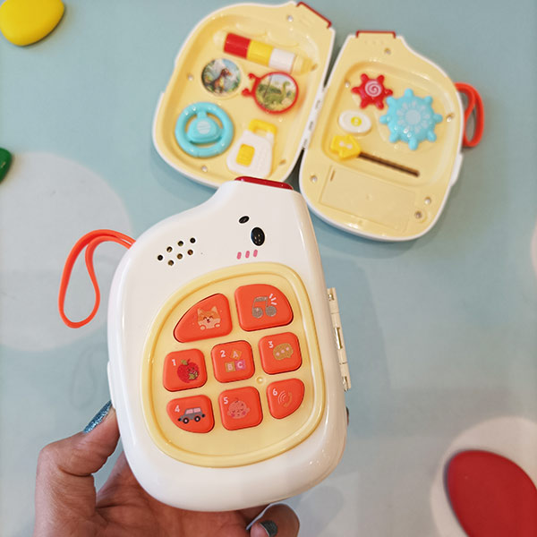 عکسی از موبایل موزیکال دست ورزی نوزاد